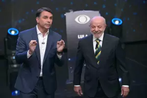 Lula y Fl�vio Bolsonaro protagonizaron un tenso debate antes del balotaje en Brasil