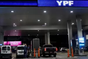 Argentina tiene el gasoil m�s caro de la regi�n: cuesta US$1,63 por litro