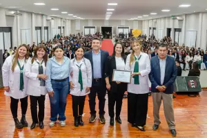 F.M.E celebr� sus 405 a�os de historia con homenaje a vecinos