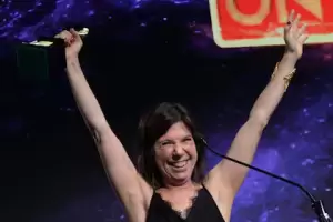 Mart�n Fierro de Radio 2026: discursos contra Milei, homenajes y el Oro para Mar�a O'Donnell