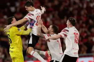 Estudiantes venci� por penales a Flamengo y es finalista de la Copa Libertadores