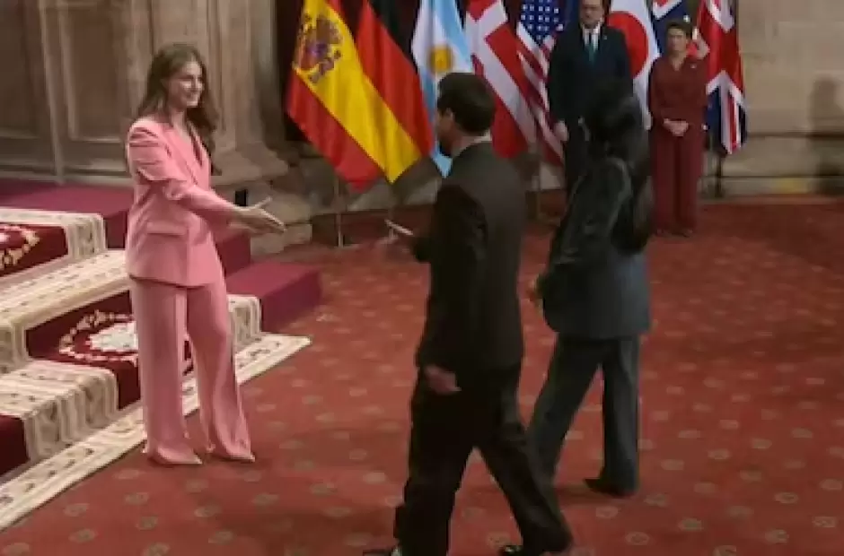 Lionel junto a Antonella y la Princesa Leonor