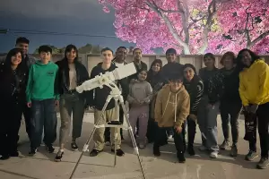 La Luna del Cazador ser� protagonista de una noche de gastronom�a �rabe y astroturismo en Catamarca