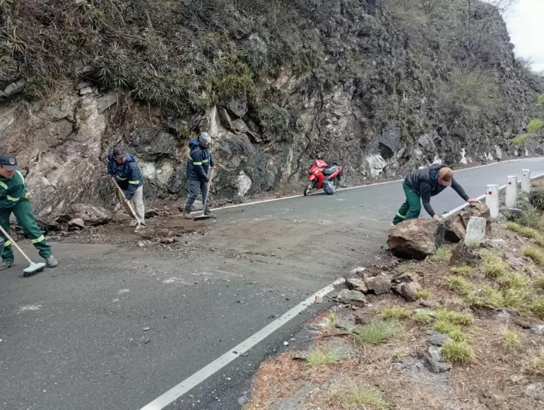 Rutas lluvias neblina