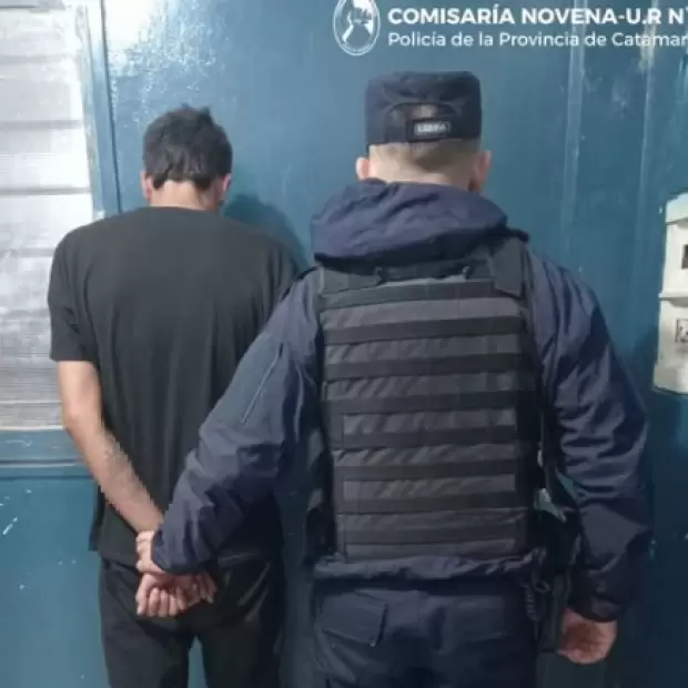 Ingres� a una vivienda, lo descubrieron y amenaz� con un arma blanca