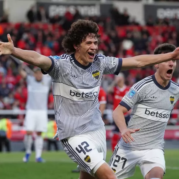 De manera ag�nica, Boca venci� a Independiente en un duelo decisivo por el t�tulo de liga