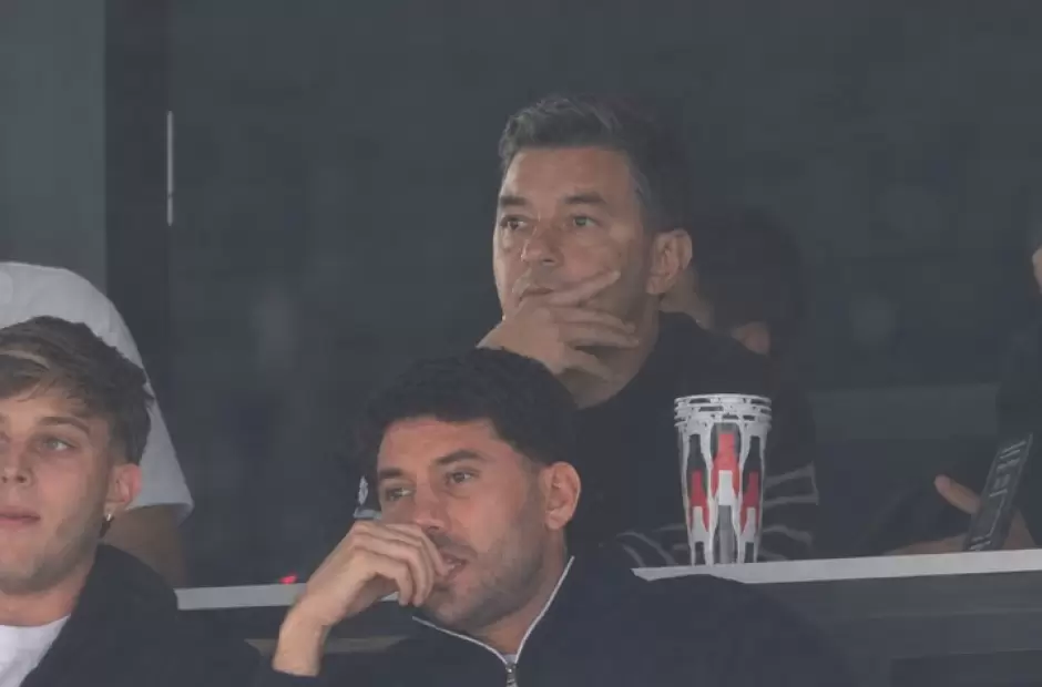 Gallardo en el Monumental (Imagen TV mejorada con IA).