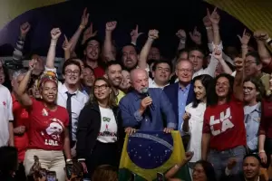 Lula defendi� la democracia y anticip� cambios para su nuevo mandato en Brasil