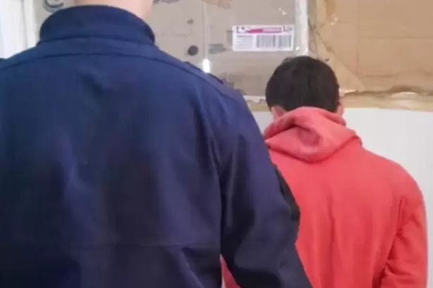 Catamarca: sorprendi� a un joven dentro de su casa y la Polic�a lo aprehendi�