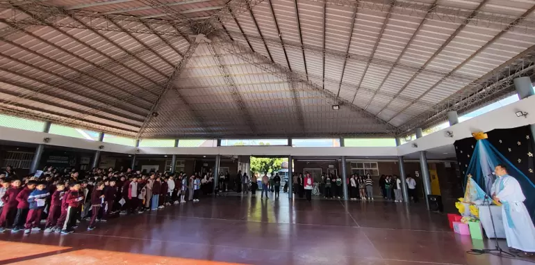 virgen del valle lunes escuela