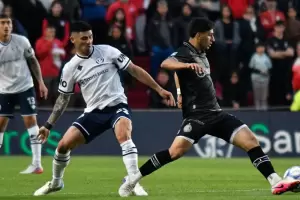 Argentinos Juniors le gan� a Independiente Rivadavia y puso al rojo vivo la tabla anual