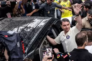 Fl�vio Bolsonaro lleg� a Estados Unidos y Donald Trump le dar� una visa