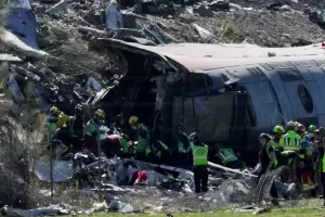 Tragedia en Espa�a: el choque de dos trenes de alta velocidad ya deja casi 70 muertos