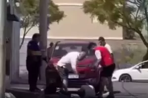 Cuatro remiseros ir�n a juicio por la brutal agresi�n a un chofer de Uber