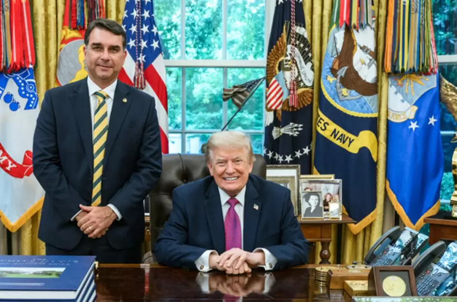 Fl�vio Bolsonaro y Trump Bolsonaro - Imagen de Archivo