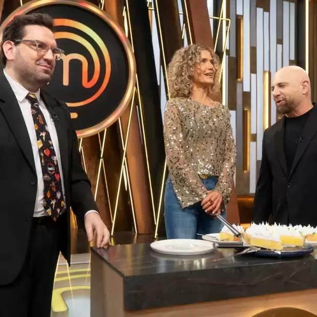 Bomba en "MasterChef Celebrity": uno de los jurados abandona el programa por un pol�mico motivo