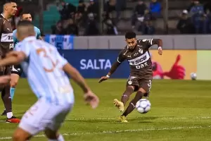 Platense elimin� por penales a Atl�tico Tucum�n y es finalista de la Copa Argentina