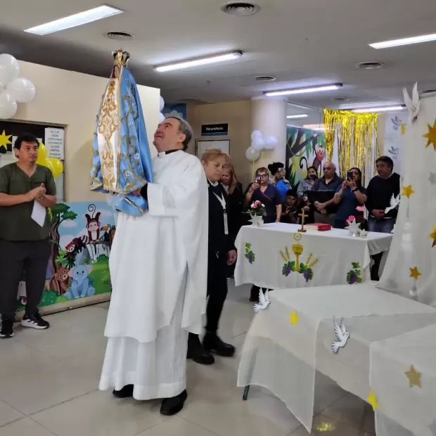 Con emoci�n, fe y gratitud, la Virgen del Valle visit� el Hospital de Ni�os
